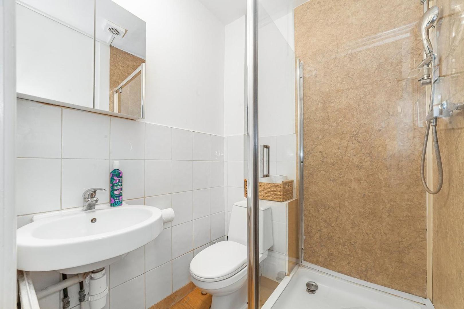 Appartamento Chic One Bed Flat Londra